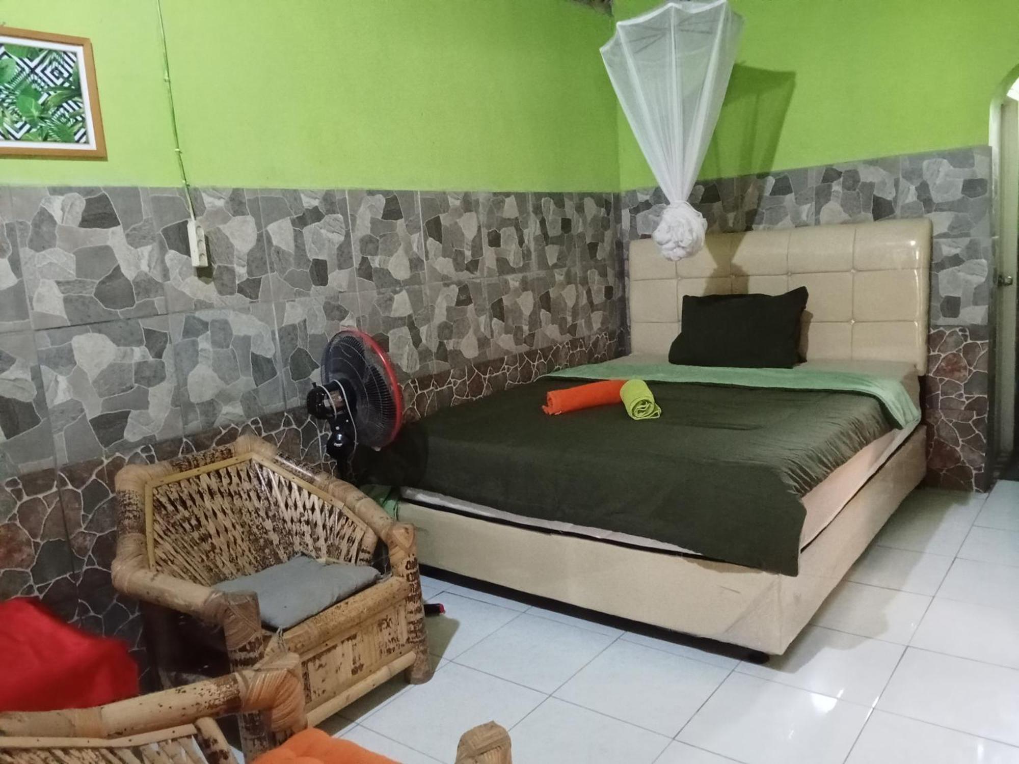 Pelangi Homestay Bungalow Gili Gede Sekotong Rum bild