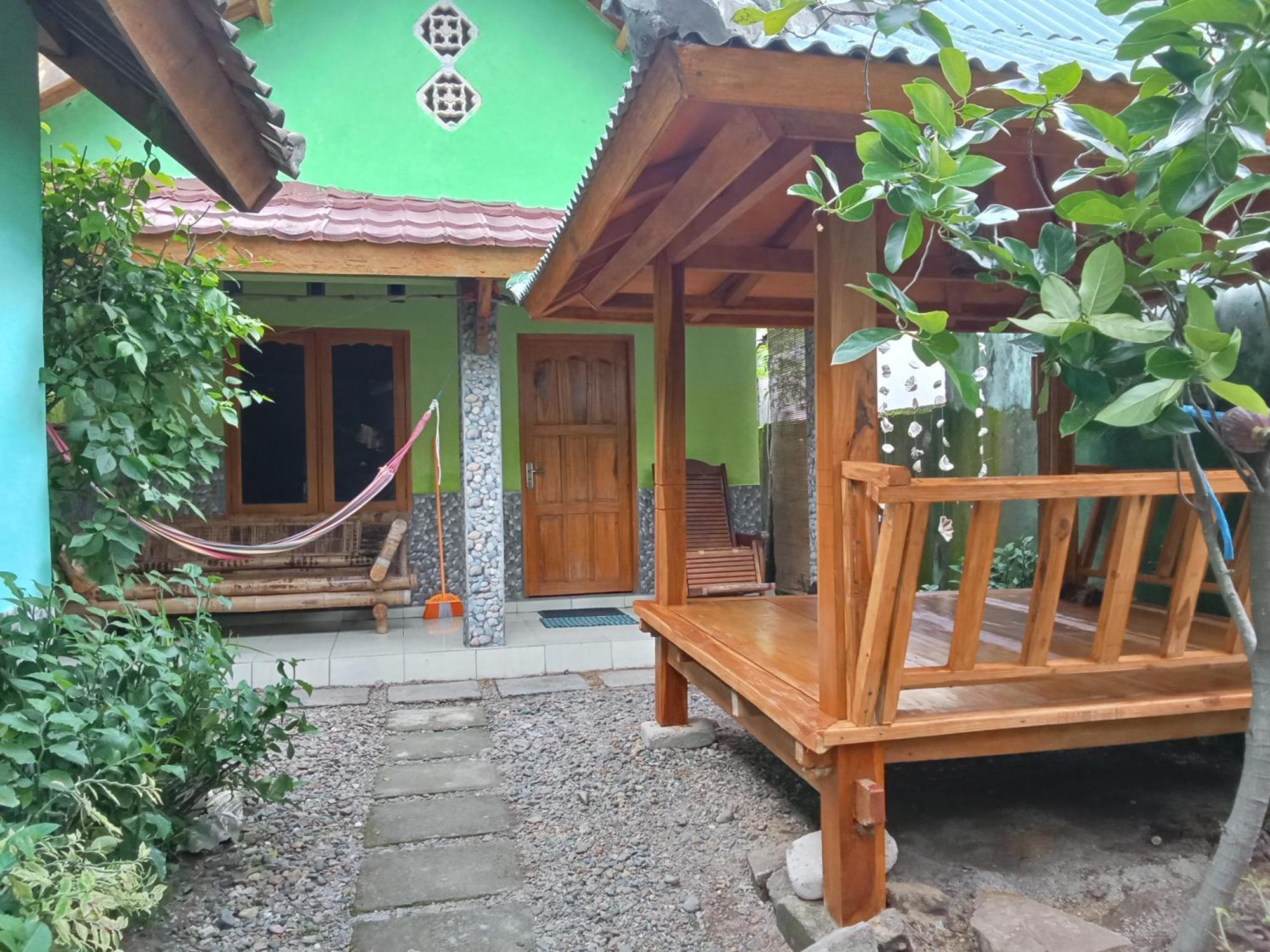 Pelangi Homestay Bungalow Gili Gede Sekotong Rum bild
