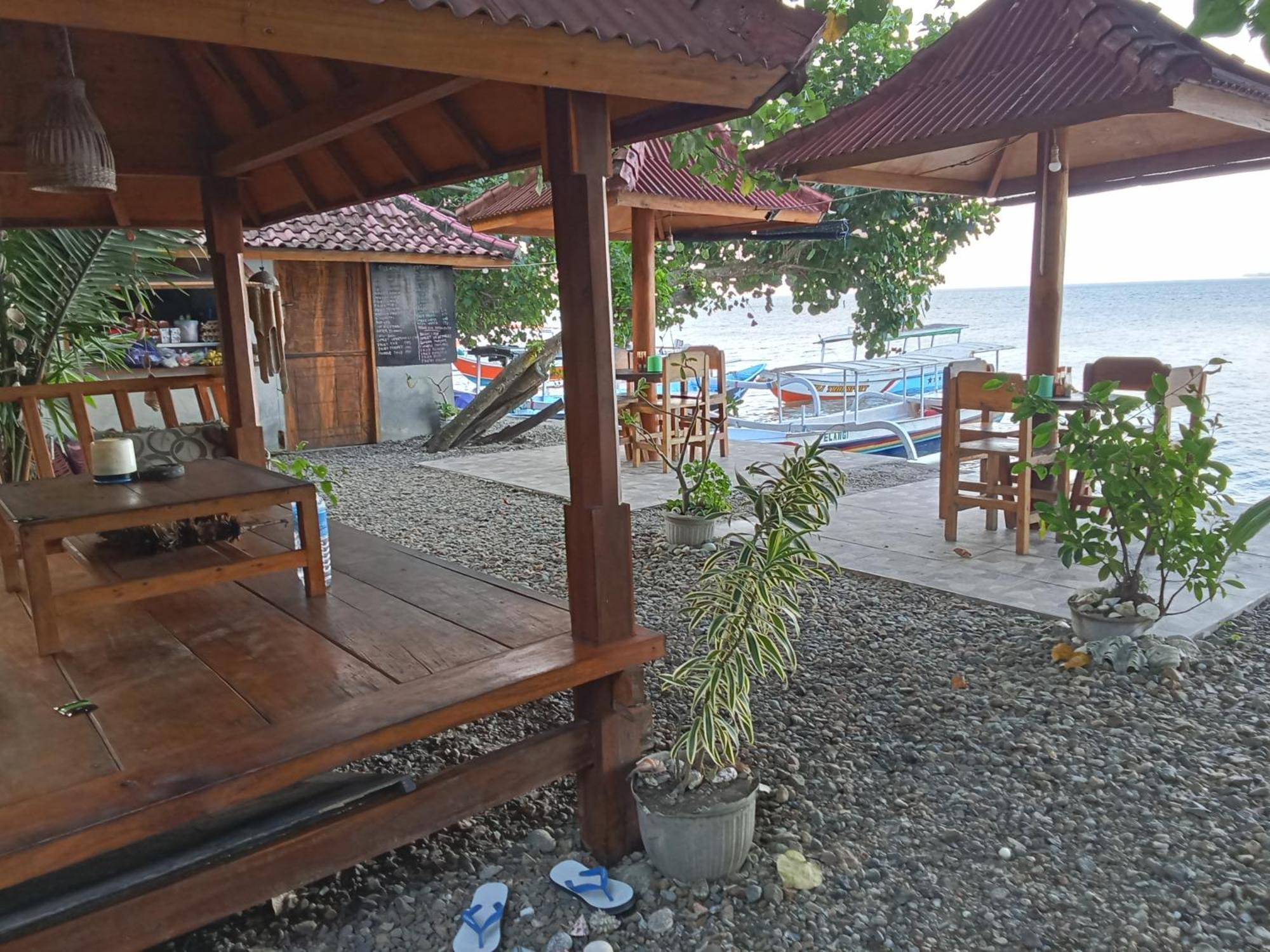 Pelangi Homestay Bungalow Gili Gede Sekotong Exteriör bild